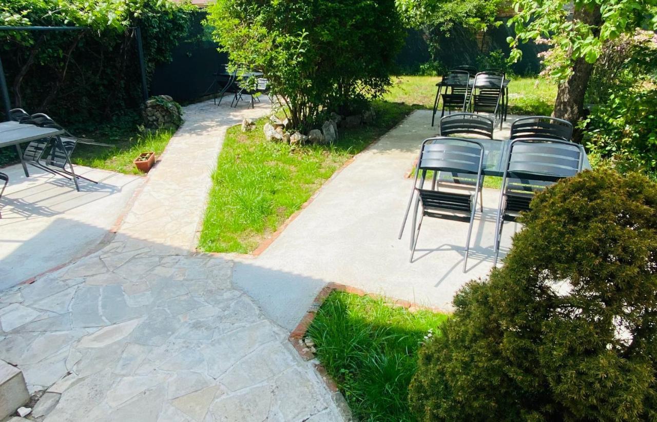 Dd Boutique Apartments Cluj Napoca Bagian luar foto